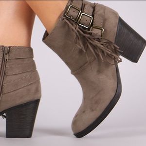 Cement Color Ankle Boots with fringe and Buckles